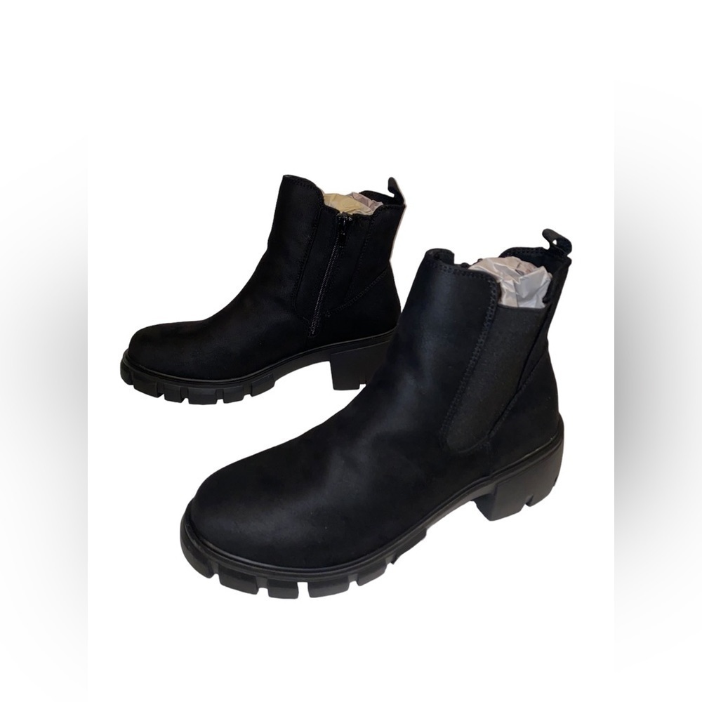 Very G Zoe Chunky Platform Heeled Ankle Booties Women 11M Slip-On Outdoor NEW